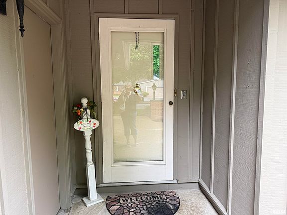 3rd image of 7100 N Fox Point Dr APT 3