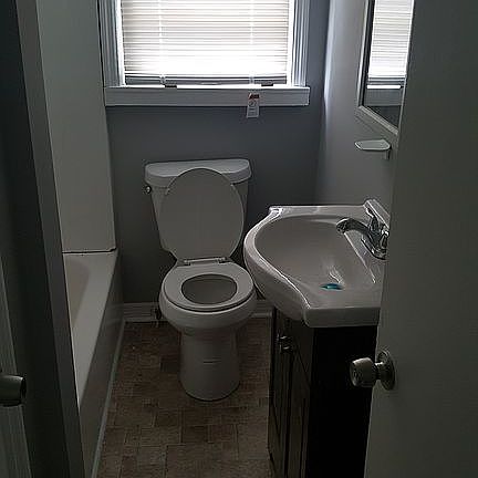 5th image of 539 W 23rd St