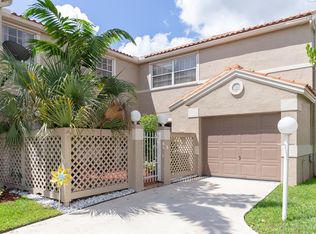 11022 Chandler Dr, Cooper City, FL 33026