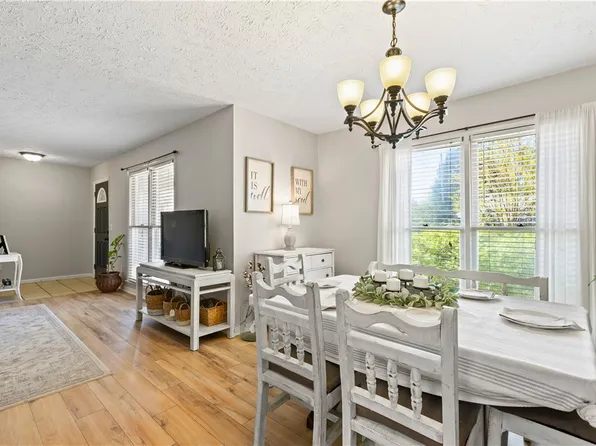 802 Middlecrest Ave, Opelika, AL 36801