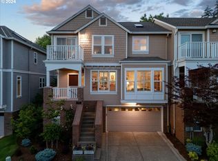 4735 Amherst Ct, Lake Oswego, OR