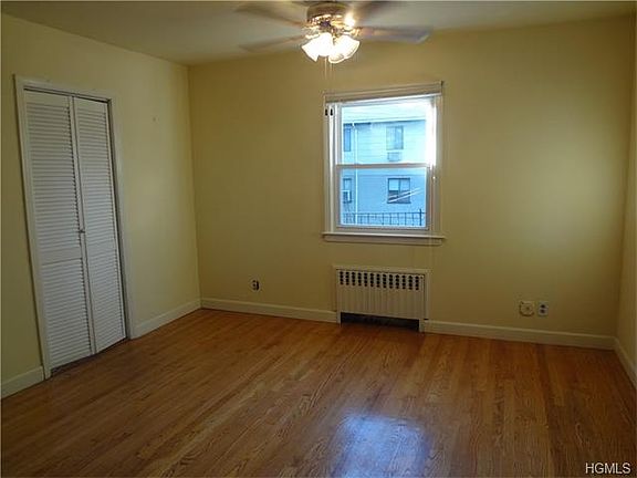3rd image of 35 Shipman Ave