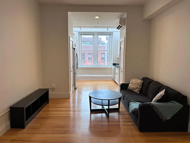 133 Mathewson St #303 — Photo 16