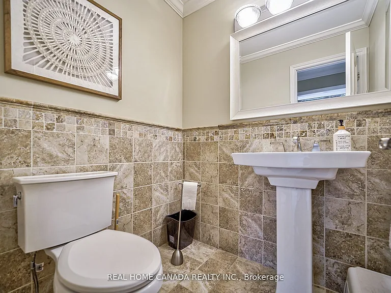 82 Arkendo Dr — Photo 16