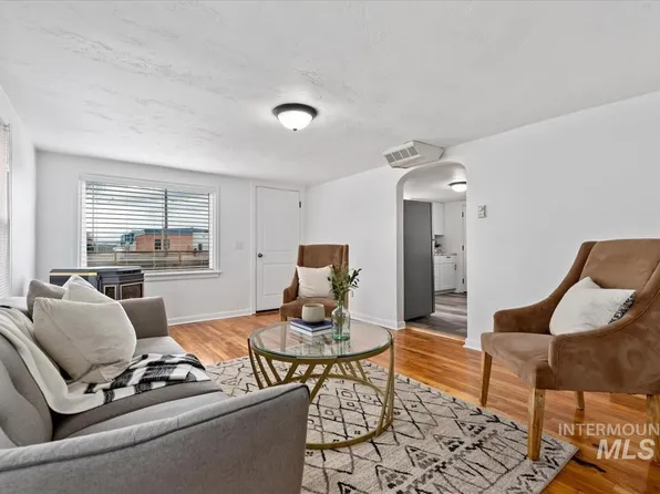 254 S 8th Ave W, Marsing, ID 83639