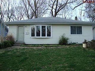 1st image of 839 Queen Anne Pl