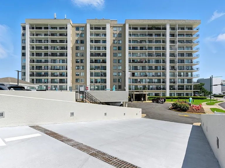 500 Pacific Ave #202-1 — Photo 1