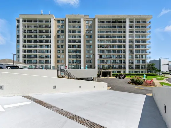 500 Pacific Ave Unit 202-1, Virginia Beach, VA 23451