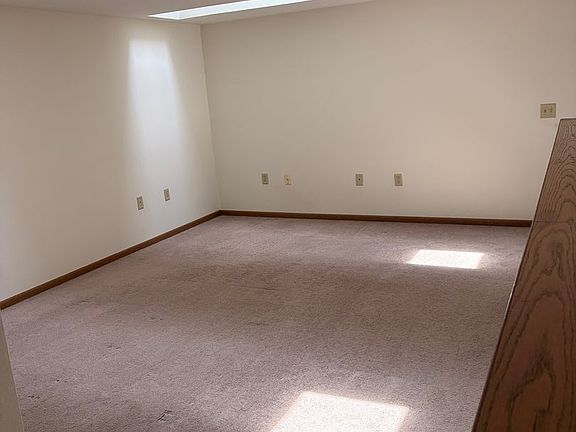 4th image of W1087 Lewis Ln #2