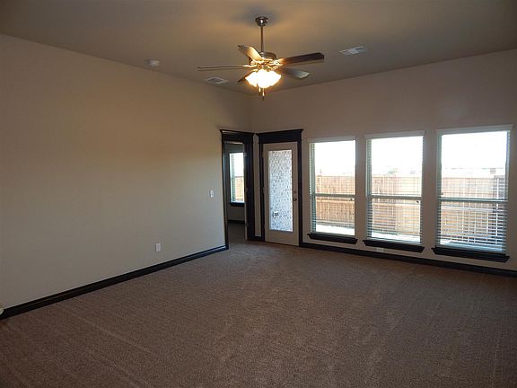 4th image of 2203 Starwood Way
