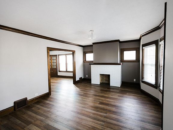 2nd image of 1297 Hathaway Ave #1295