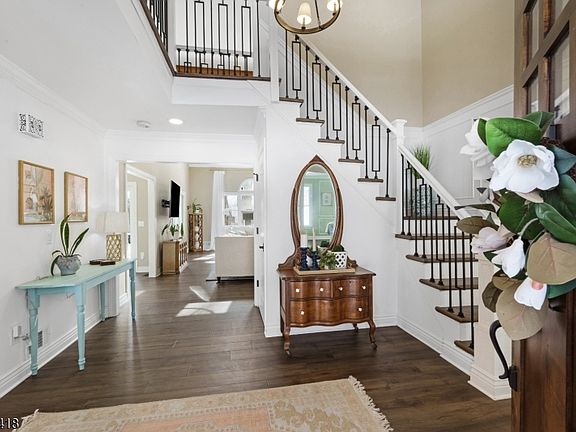 3rd image of 31 Warren Cutting