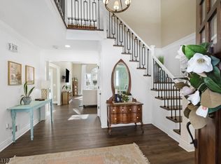 31 Warren Cutting, Chester Twp., NJ 07930