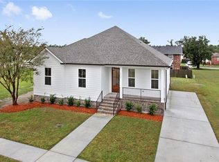 3932 Jean Lafitte Park, Chalmette, LA 70043