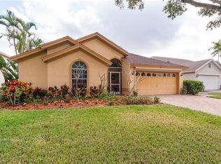 676 Lambton Ln, Naples, FL 34104