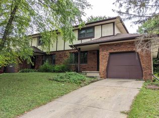 6410 Raymond Rd, Madison, WI 53711