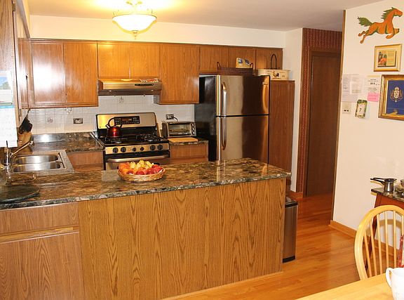 3rd image of 6100 W Leland Ave APT 301