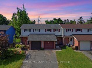 54 Scott Cres, Barrie, ON L4N 4W3