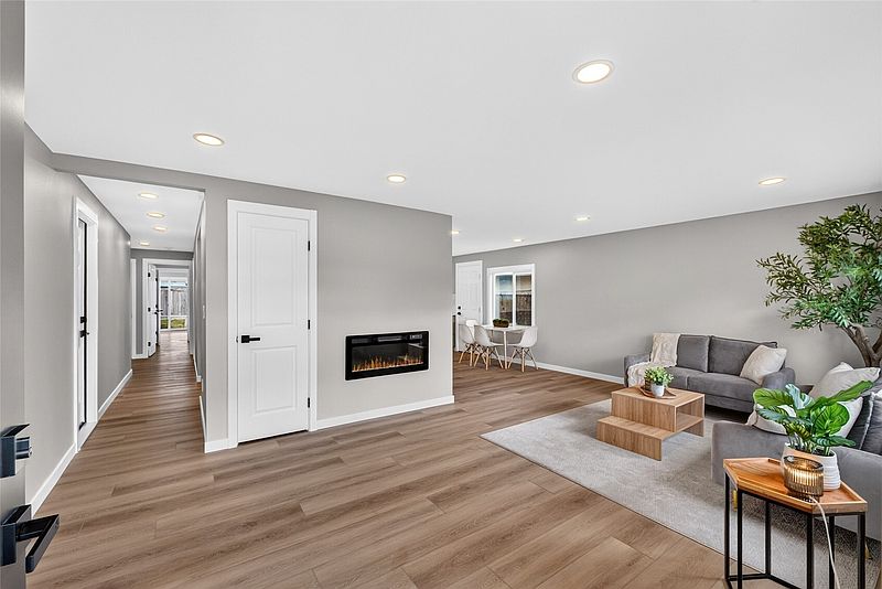 2nd image of 1009 S 34th Street
