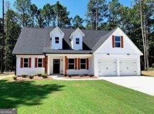 672 Grove St, Barnesville, GA 30204