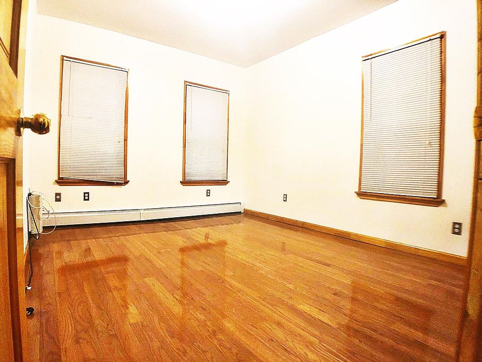 1st image of 81 Bay 28th St #1R
