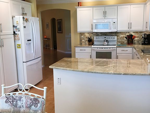 4th image of 1808 Estafana Way
