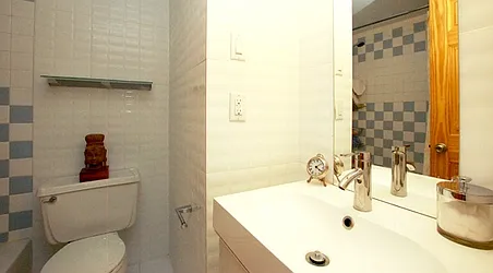 Rented by Nest Seekers International