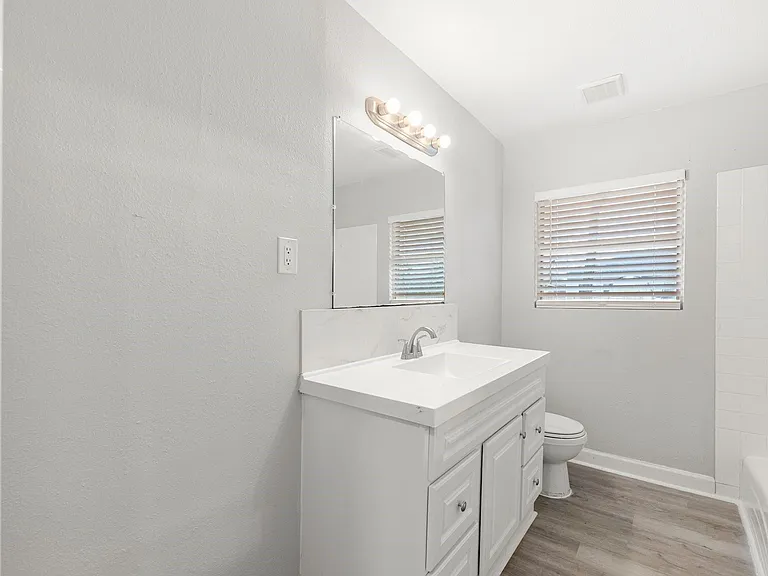 7938 Snowden St — Photo 19