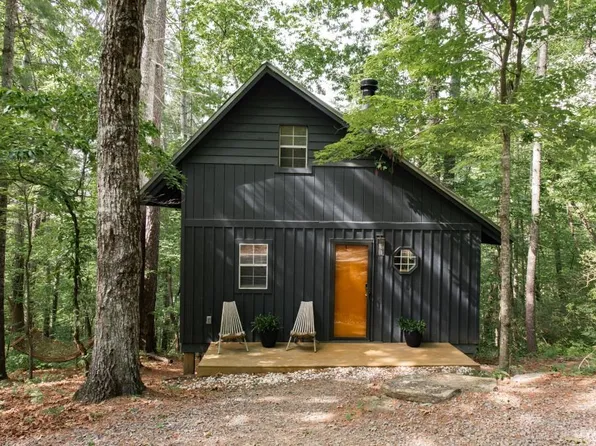 1934 E Boggs Mountain Rd, Tiger, GA 30576