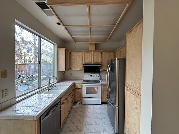 4th image of 1549 Mission Springs Cir