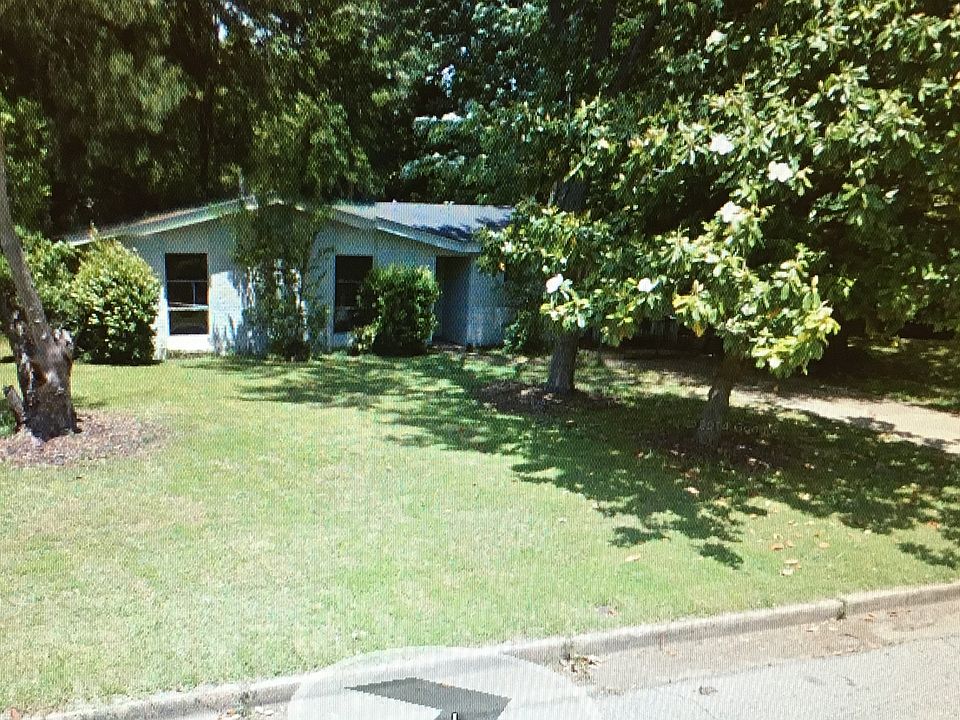 1st image of 1958 Victoria Ave
