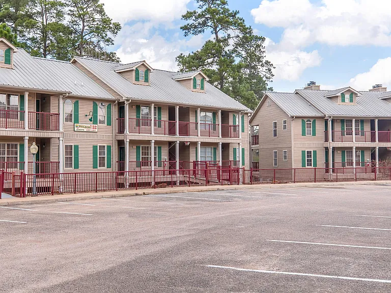 Residence at Piney Shores — Photo 7