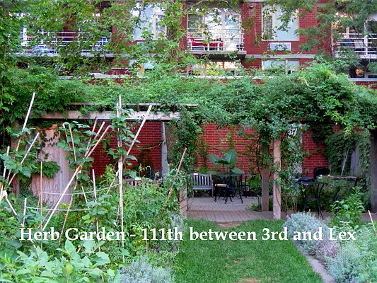 Rented by Moss Realty Company | media 17