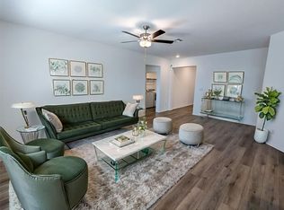 400 Sebring Cir, Hutto, TX 78634