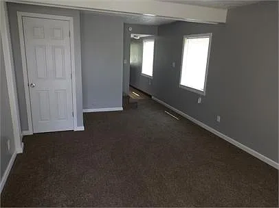 2 bed, 1.5 bath, 895 sqft, $950 — Photo 3