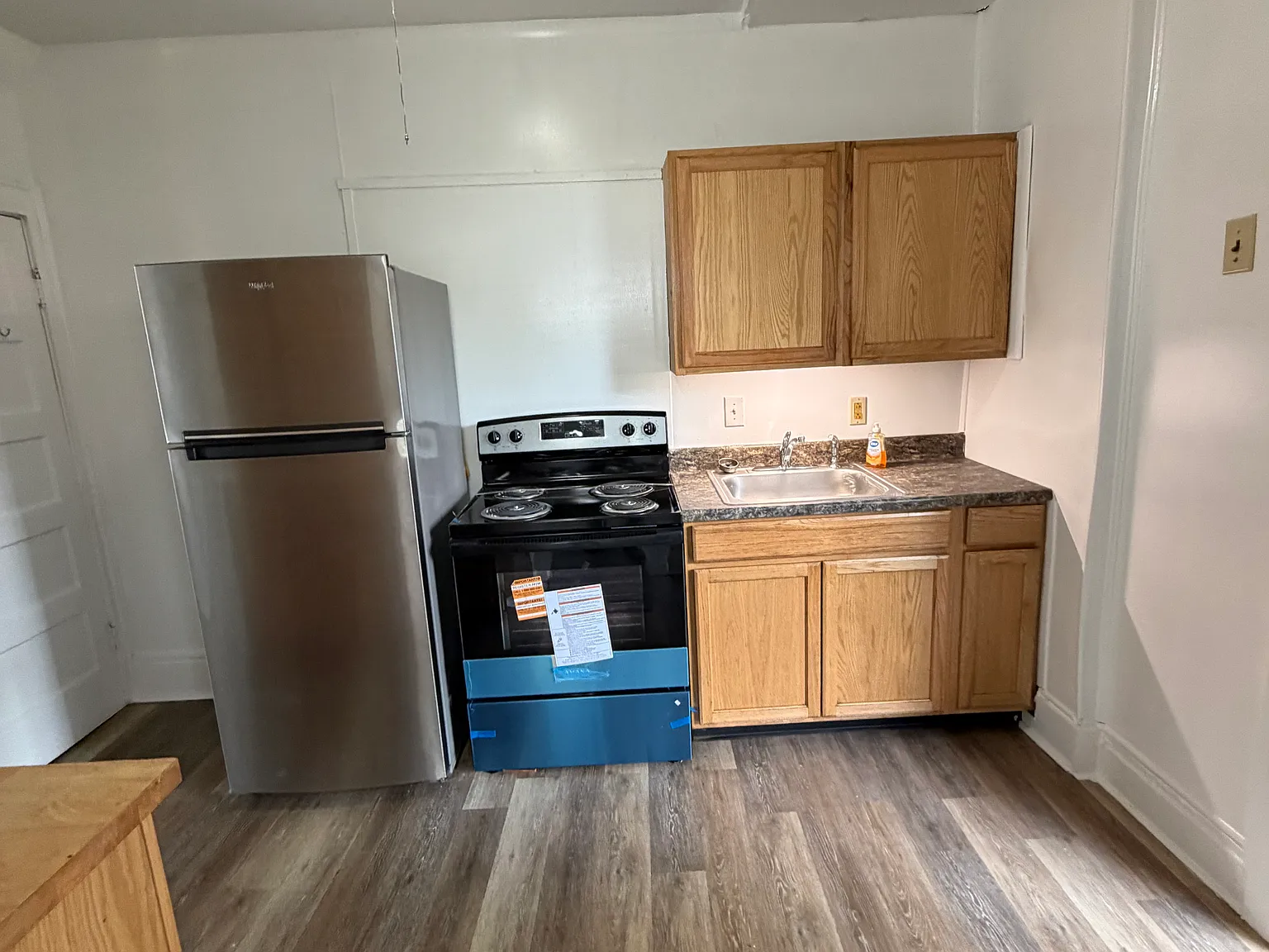 2 bed, 1100 sqft, $1,500 — Photo 3