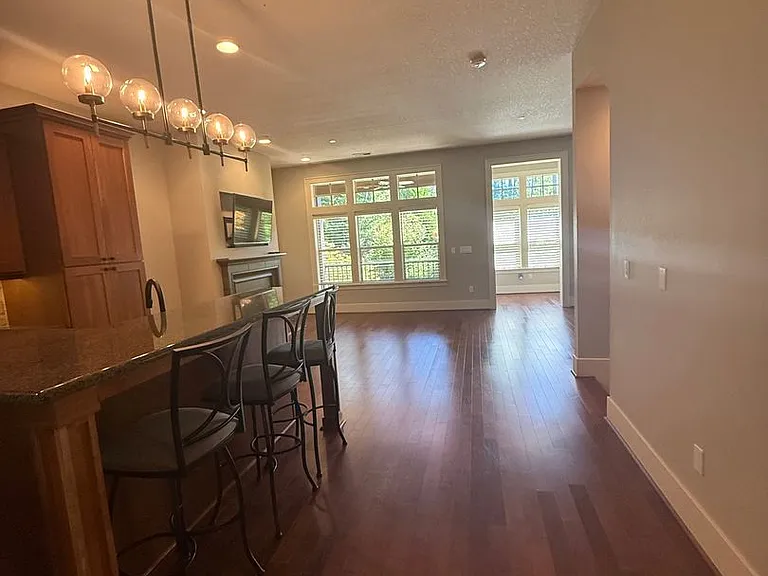 10108 SW Morrison St #10108 — Photo 6