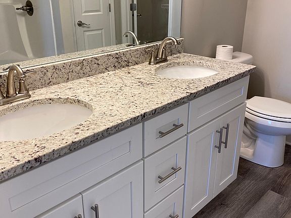 5th image of 3031 Sunny Creek Way