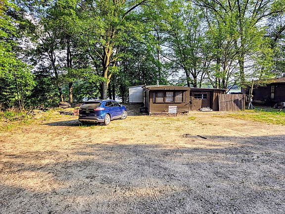4th image of 6253 Woods Trail Dr