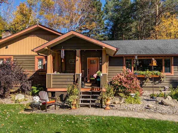 54 Northwood Rd, Lake Placid, NY 12946