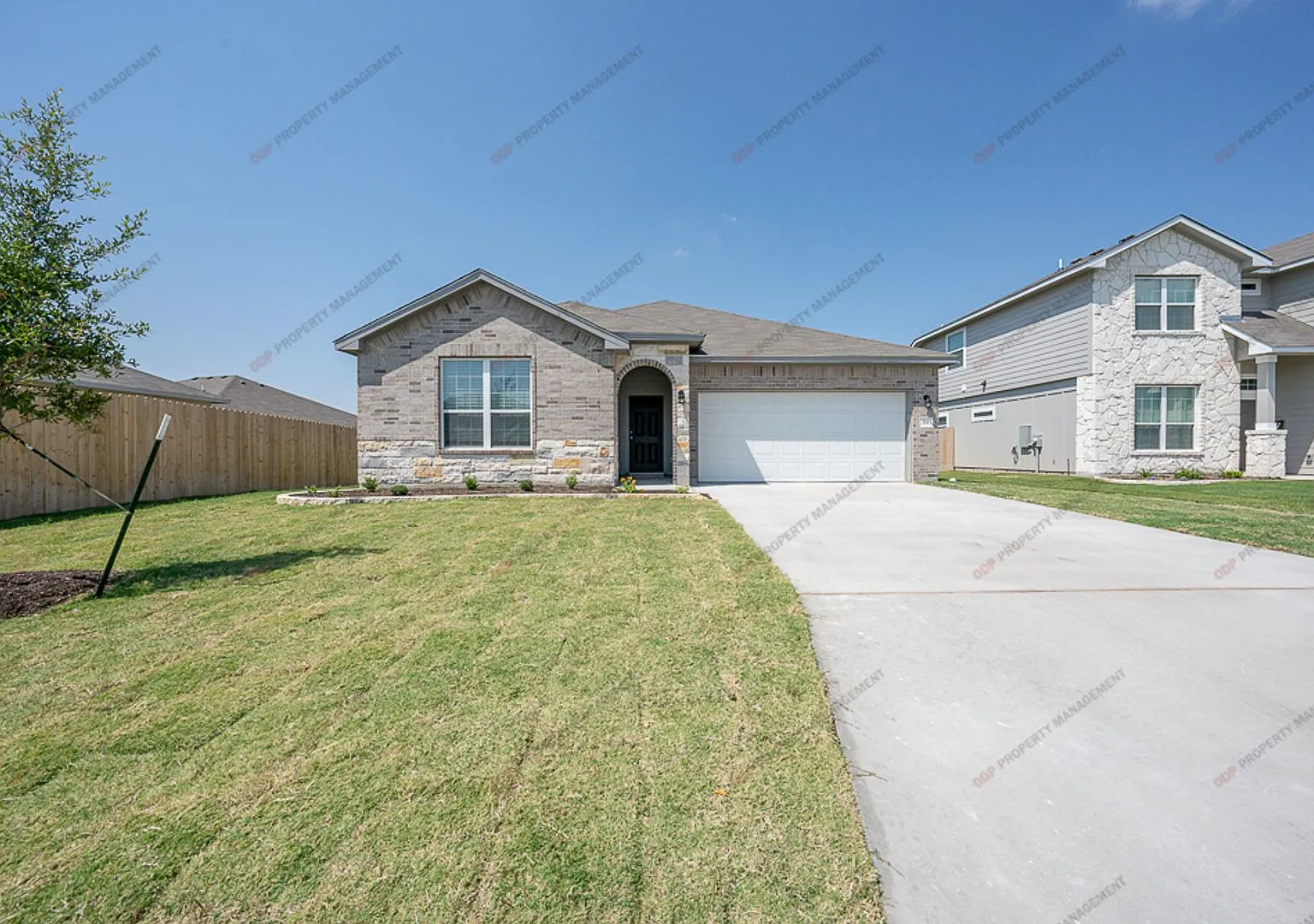 4 Bed 2 Bath Near Baylor Scott & White — Photo 2