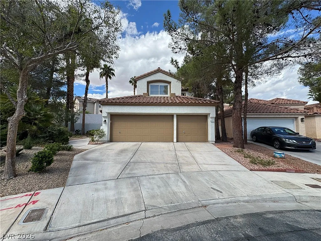 3 bed, 3.0 bath, 2407 sqft, $3,100 — Photo 1