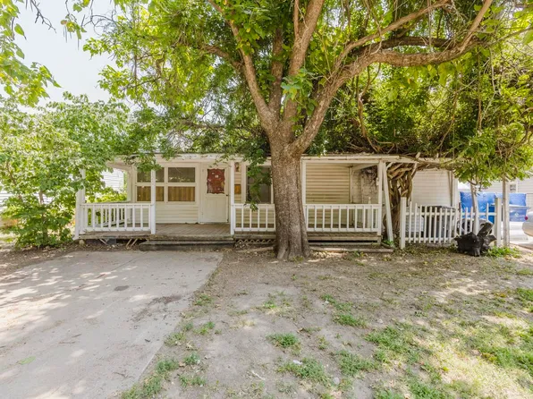 1120 Pineridge St, Wichita, KS 67218