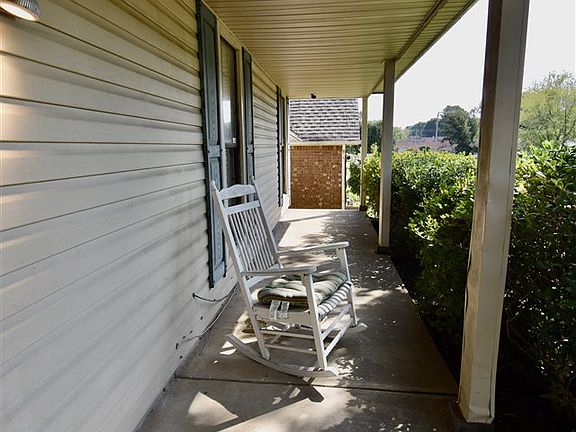3rd image of 6636 Elkgate Dr