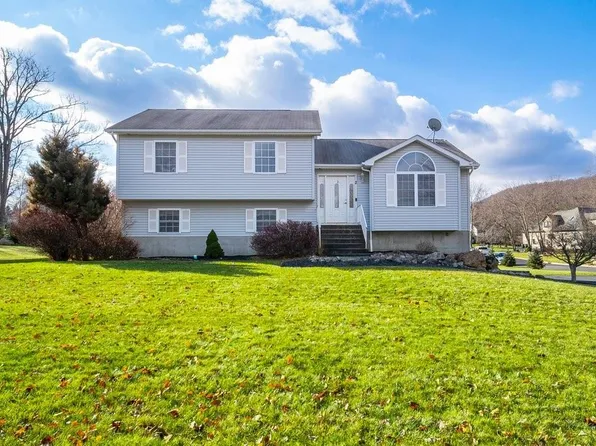 2 Liberty Drive, Highland Mills, NY 10930