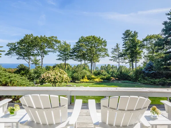 46 South Ridge Drive, Lincolnville, ME 04849