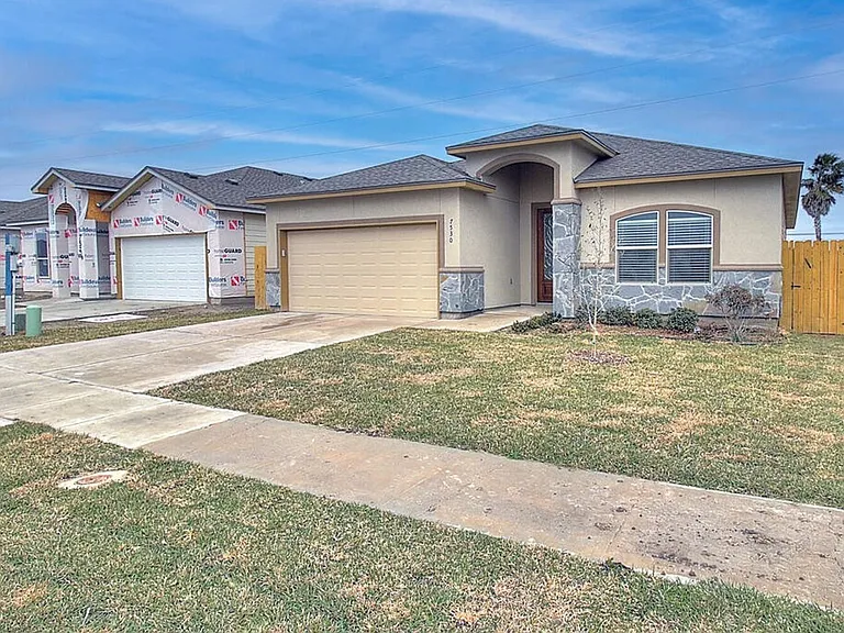 7530 Sable Creek Dr — Photo 39