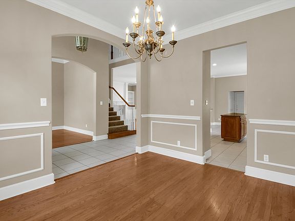 4th image of 7416 Hillshire Ln