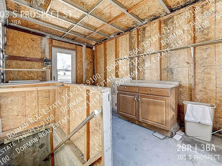 303 S Prospect St — Photo 22