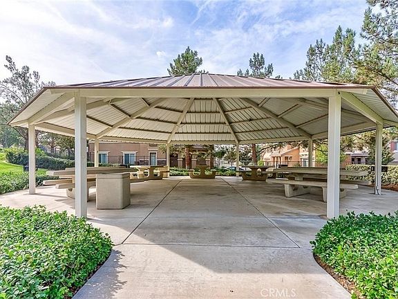 4th image of 3285 Ledgewood Cir